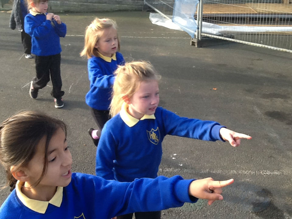 P2 are learning about their sense of sight. Today we went on a sight walk around the school.